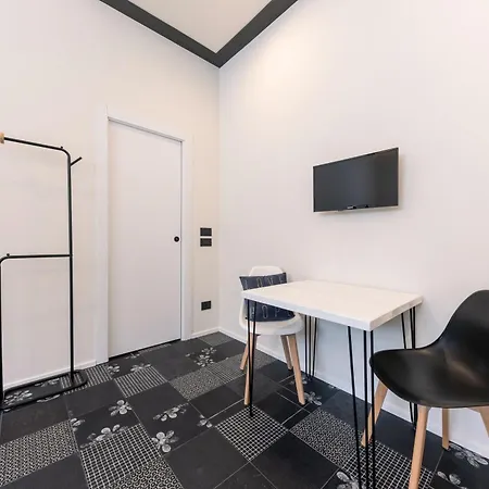 1fo6 Navigli-duomo Luxury Milaan